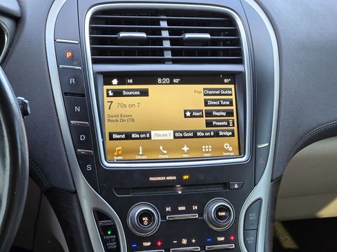 Used 2016 Lincoln MKX Reserve FWD image 32