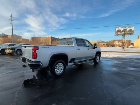 Used 2021 Chevrolet Silverado 2500 LTZ image 8