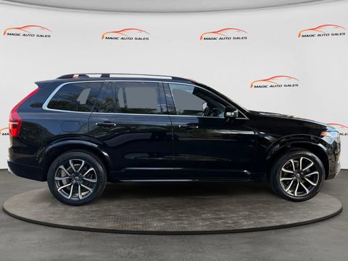 Used 2018 Volvo XC90 T5 Momentum w/ Convenience Package AWD/4WD image 6