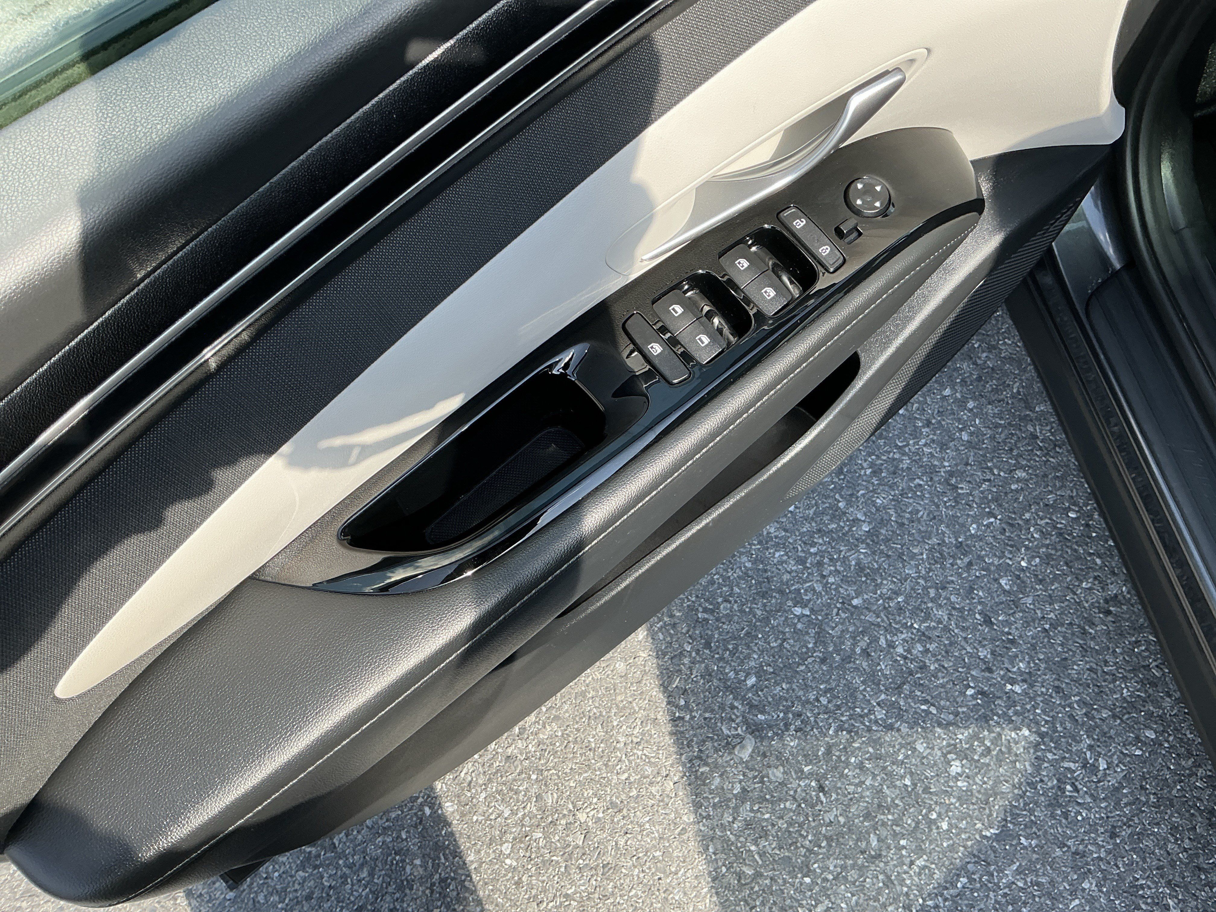 Used 2022 Hyundai Tucson Limited AWD/4WD image 14