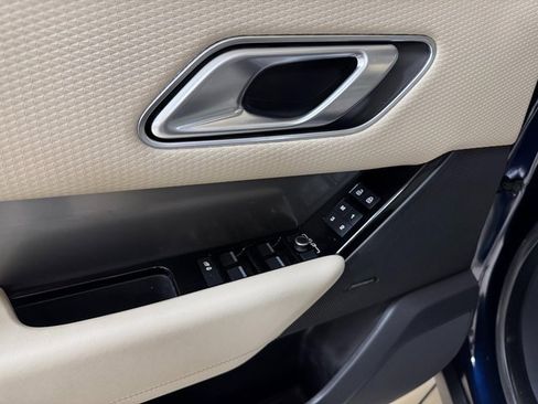 Used 2023 Land Rover Range Rover Velar S image 7