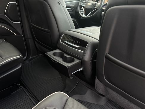 Used 2024 Cadillac Escalade Premium Luxury w/ Performance Package AWD/4WD image 50