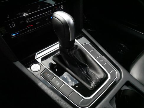 Certified 2022 Volkswagen Arteon SEL AWD/4WD image 24