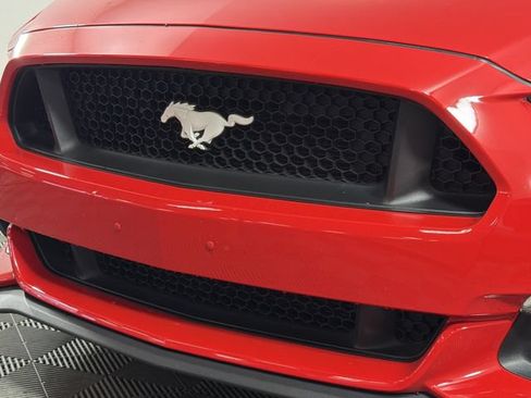 Used 2017 Ford Mustang GT w/ Black Accent Package RWD image 35