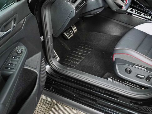 Certified 2024 Volkswagen GTI Autobahn FWD image 10