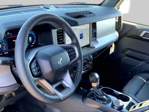New 2026 Ford Bronco Outer Banks AWD/4WD image 8