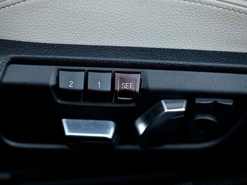 Used 2020 BMW 430i Convertible w/ M Sport Package image 26