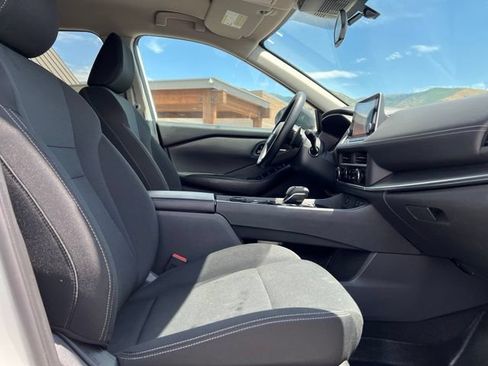 Used 2024 Nissan Rogue S AWD/4WD image 21