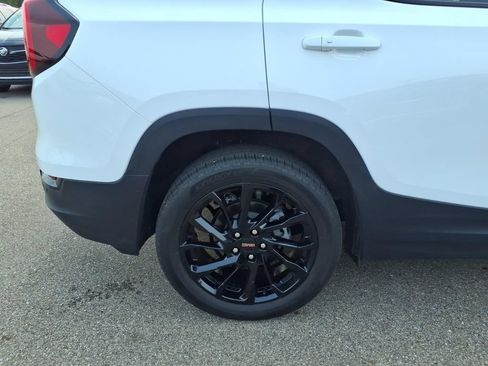 Used 2024 GMC Terrain SLT w/ Tech Package AWD/4WD image 27