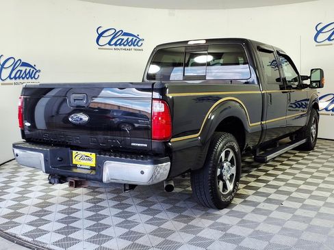 Used 2015 Ford F250 Lariat image 7