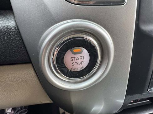 Used 2016 Nissan Titan SL image 33