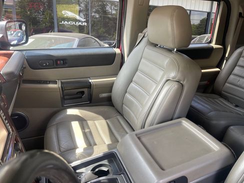 Used 2004 HUMMER H2 w/ Preferred Equipment Group image 15