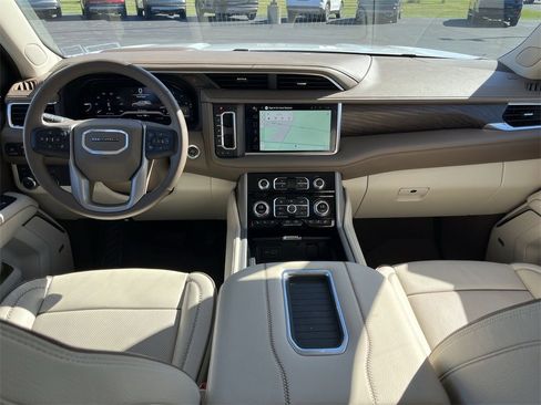 Certified 2024 GMC Yukon Denali image 21