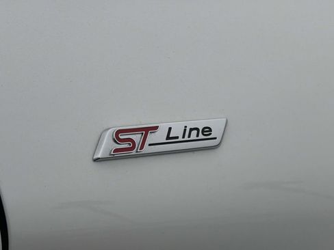 Certified 2023 Ford Explorer ST-Line w/ Class IV Trailer Tow Package image 27