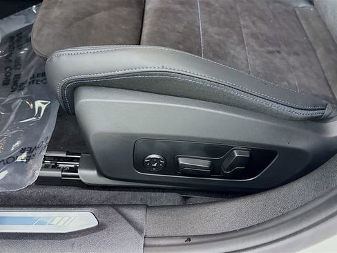 New 2026 BMW M235i xDrive w/ M Performance Package image 20