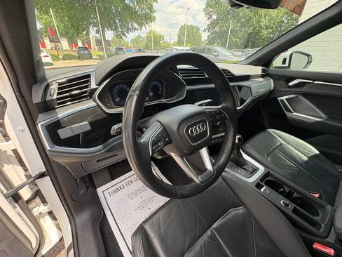 Used 2020 Audi Q3 2.0T Premium w/ Convenience Package AWD/4WD image 27