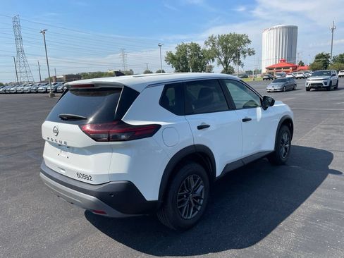 Used 2023 Nissan Rogue S FWD image 5