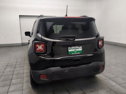 Used 2020 Jeep Renegade Altitude FWD image 6