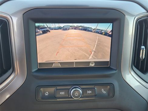 Used 2025 Chevrolet Silverado 1500 Custom image 17