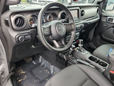 Used 2022 Jeep Wrangler Unlimited Sport image 11