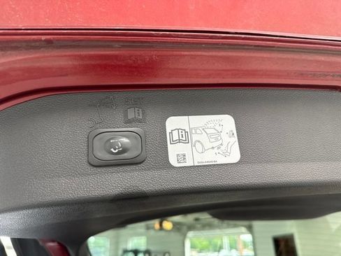 Used 2019 Ford Escape Titanium AWD/4WD image 15