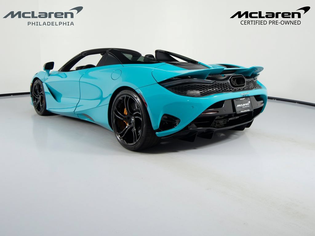 Used 2024 McLaren 750S Spider RWD image 8