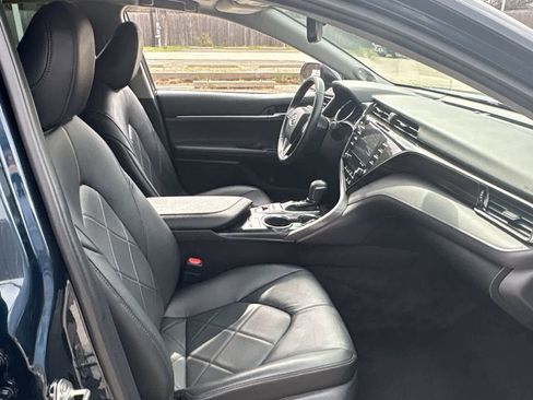Used 2019 Toyota Camry XLE w/ Driver Assist Package image 25