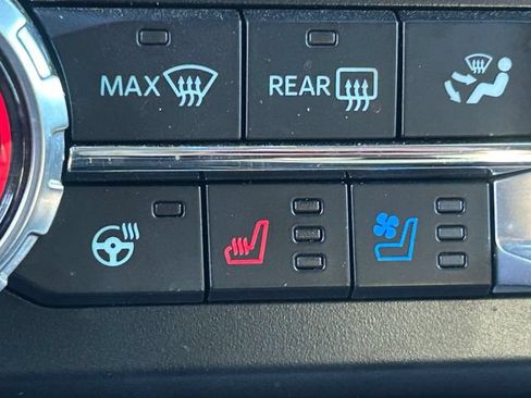 Used 2024 Ford F250 Lariat w/ Lariat Ultimate Package AWD/4WD image 17