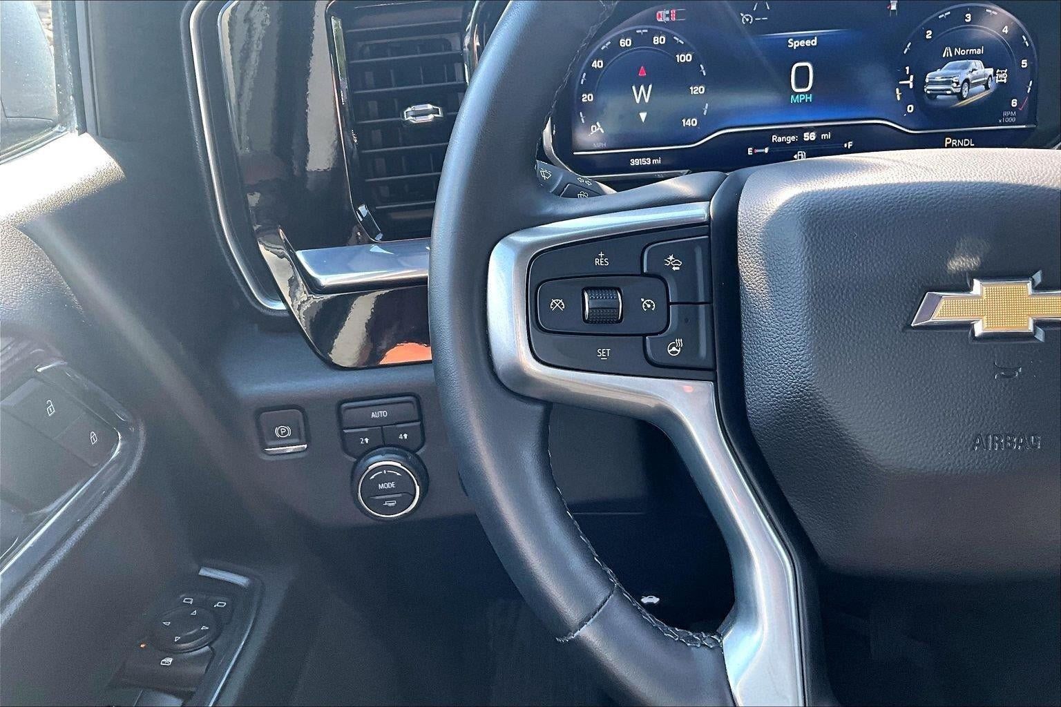 Used 2024 Chevrolet Silverado 1500 LT AWD/4WD image 17