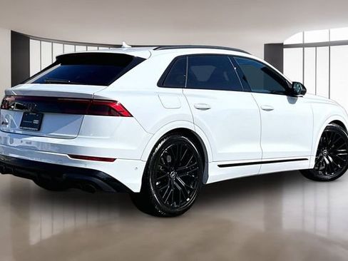 Used 2024 Audi SQ8 Premium Plus w/ Executive Package image 5