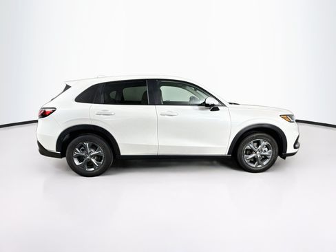 Certified 2026 Honda HR-V LX image 2