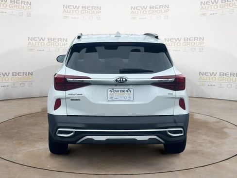 Used 2021 Kia Seltos EX AWD/4WD image 4