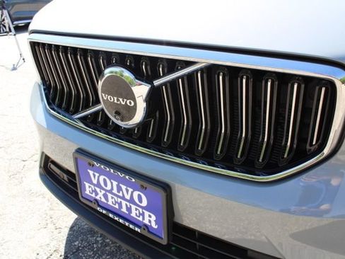 Certified 2024 Volvo XC40 B5 Ultimate w/ Climate Package AWD/4WD image 14