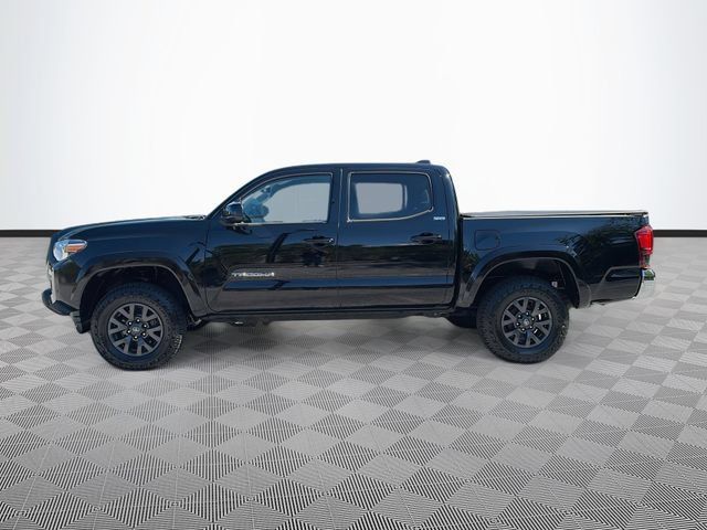 Used 2023 Toyota Tacoma SR5 AWD/4WD image 4