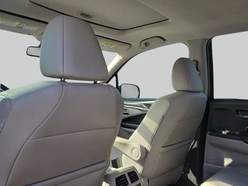 Used 2016 Honda Pilot EX-L image 10