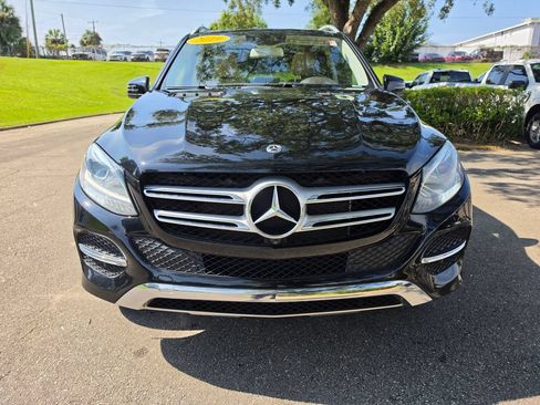 Used 2019 Mercedes-Benz GLE 400 4MATIC image 5