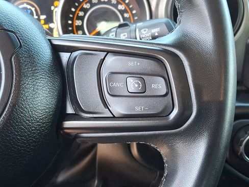 Used 2022 Jeep Wrangler Sport AWD/4WD image 22