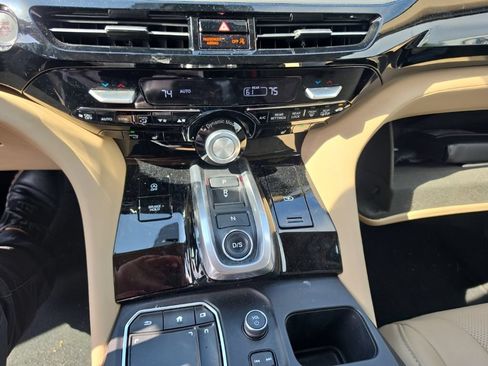 Used 2023 Acura MDX FWD w/ Technology Package image 7