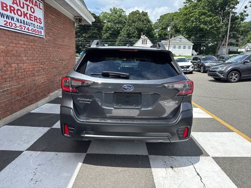 Used 2022 Subaru Outback Premium AWD/4WD image 10