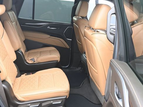 Used 2021 Cadillac Escalade Sport w/ Driver Assist Tech Package AWD/4WD image 12