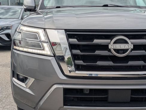 Used 2024 Nissan Armada SL w/ Captain's Chairs Package AWD/4WD image 6