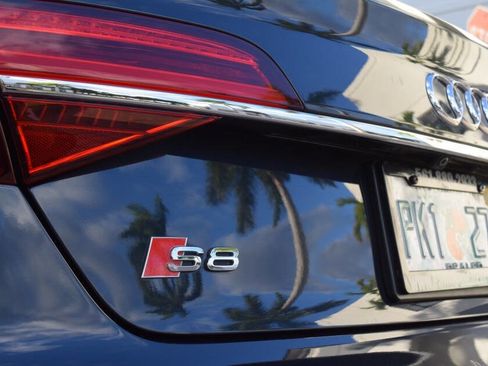 Used 2015 Audi S8 image 23