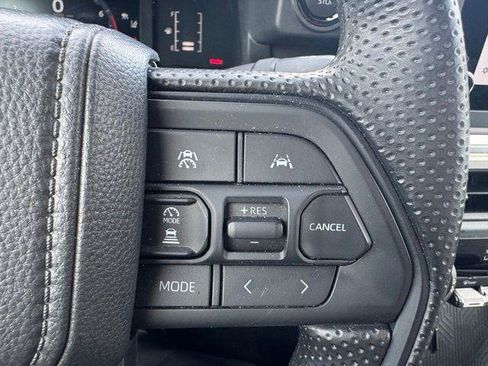 Certified 2024 Toyota Tacoma SR5 AWD/4WD image 18