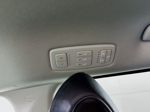 Used 2024 Kia Carnival LX image 26