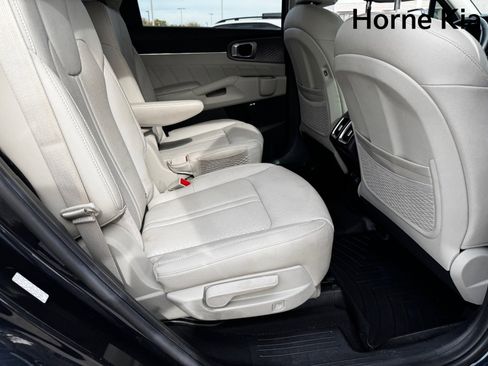 Certified 2023 Kia Sorento SX Prestige image 27