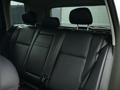 Used 2015 Mercedes-Benz GLK 350 4MATIC image 26