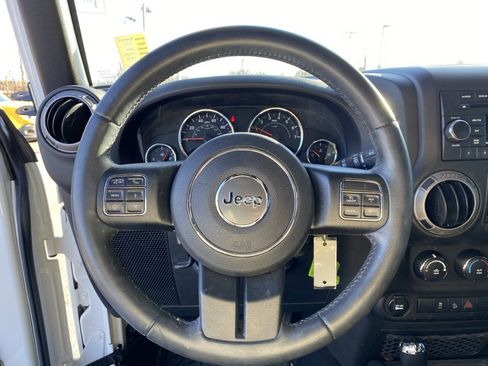 Used 2017 Jeep Wrangler Unlimited Sport w/ Max Tow Package image 13