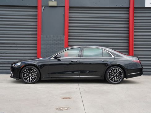 Used 2021 Mercedes-Benz S 580 4MATIC Sedan w/ Warmth & Comfort Package image 3