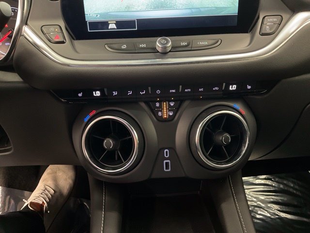 Used 2025 Chevrolet Blazer LT FWD image 20