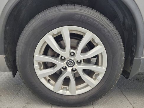 Used 2019 Nissan Rogue S w/ Special Edition Package AWD/4WD image 31